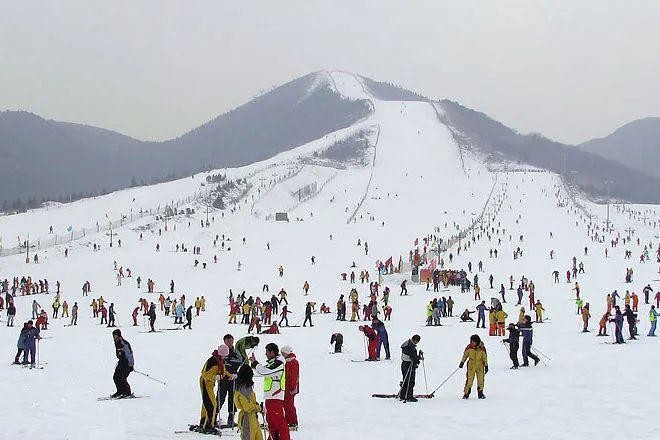 这才是冬天的正确打开方式济南滑雪温泉一网打尽带娃约起来