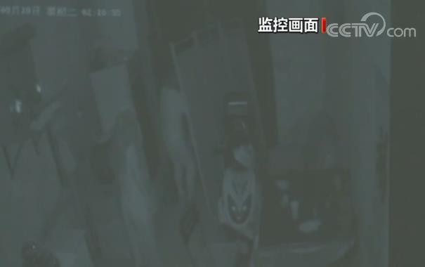 男子强闯足疗店被刺身亡无限防卫权正当防卫成庭审辩论焦点