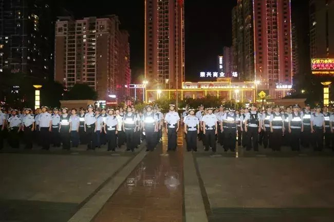 防城港警方捣毁近百个传销窝点抓获290人！