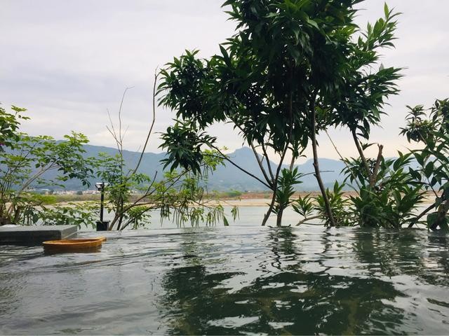 云南德宏|芒市遮放最美江边热带雨林里的高颜值酒店温泉体验