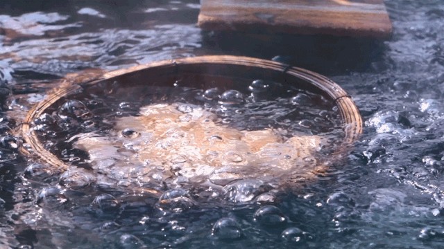 德宏旅游丨雨季虐我千百遍我待梁河温泉如初恋