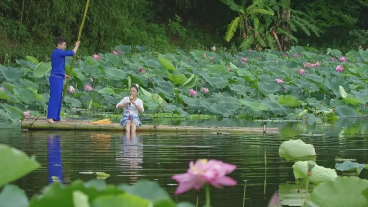 德宏旅游丨雨季虐我千百遍我待梁河温泉如初恋