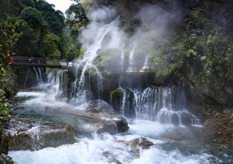 来四川泡秋天的第一场温泉这些经典温泉不可错过巴适得很！