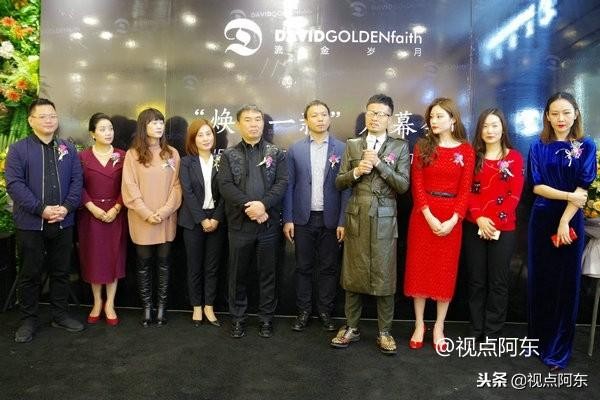 流金岁月国际造型西安赛格店开业模特走秀尽显时尚潮流